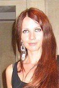Femme de l'est parlant français 